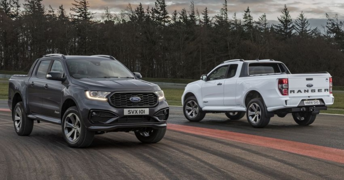 Khách hàng có thể lựa chọn những màu sơn sau Frozen White, Sea Grey hoặc Agate Black