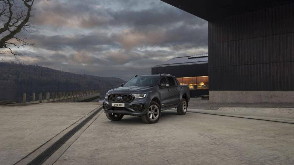 Mới đây, Ford đã giới thiệu thêm phiên bản Ranger MS-RT mới tại châu Âu với ngoại hình bắt mắt hơn