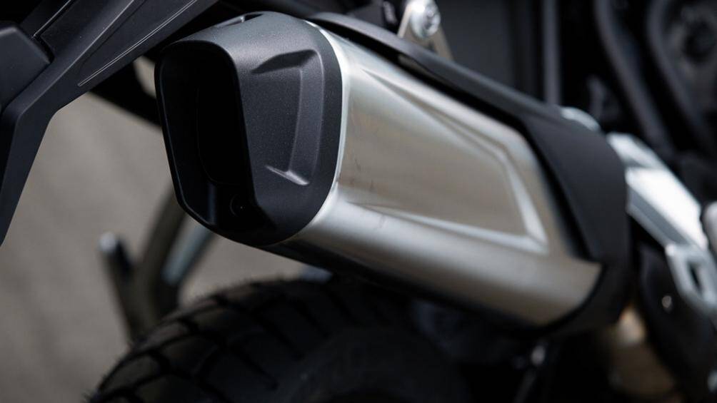 Xe có khả năng sản sinh công suất 84 mã lực, đi cùng hộp số côn tay 6 cấp