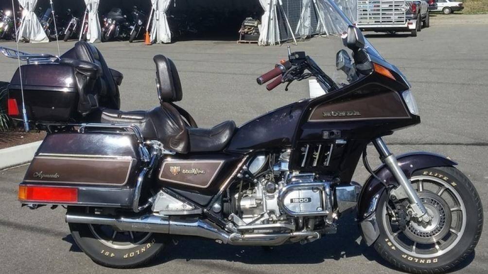 Quãng đường đo được trên bảng điều khiển chỉ khoảng 70.811 km