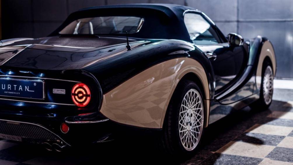 Xe được trang bị động cơ 2.0L, công suất 184 mã lực, phiên bản 1.5L có công suất 132 mã lực