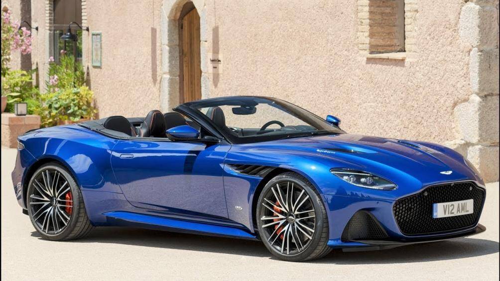 10. Aston Martin DBS Superleggera Volante (giá khởi điểm: 304.995 USD)