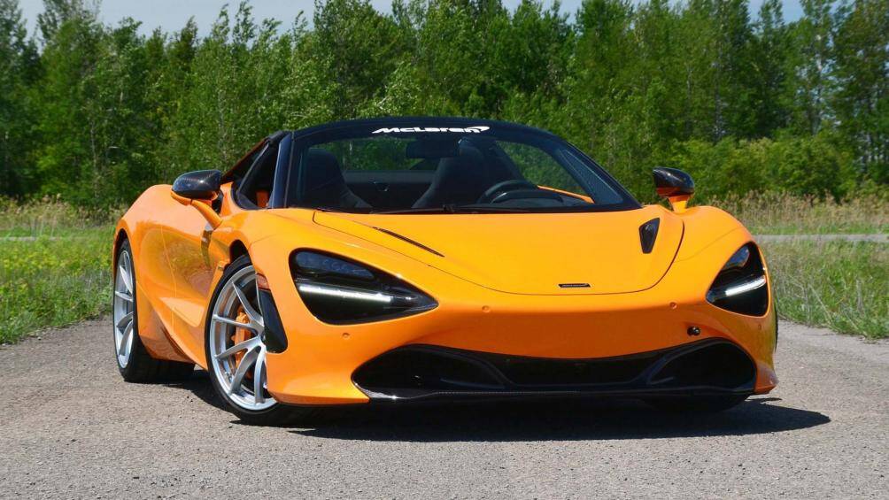 6. McLaren 720S Spider (giá: 315.000-327.130 USD)