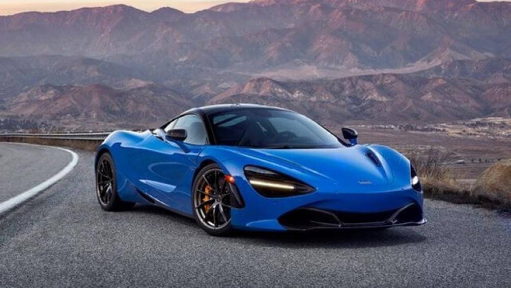 7. McLaren 720S (giá: 299.000-311.130 USD)