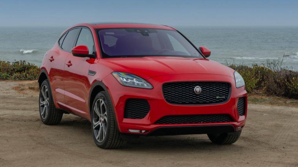 2. Jaguar (3 phiên bản): E-Pace và I-Pace có thể gặp vấn đề về dây đai an toàn, trong khi XJ 2019 gặp vấn đề về túi khí