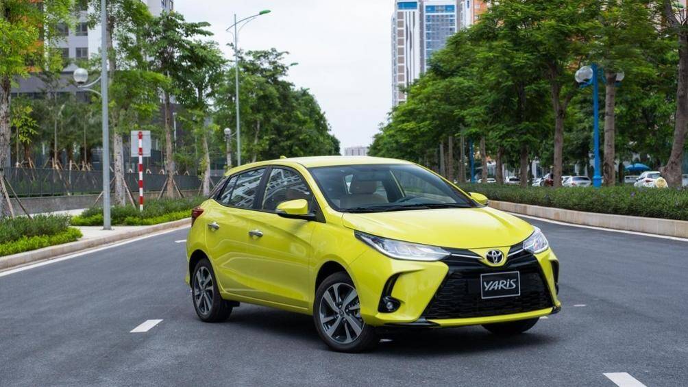 26. Toyota (14 phiên bản): Có 6 đợt triệu hồi cho Yaris, hầu hết là những vấn đề về túi khí, dây an toàn và đèn pha, rò rỉ nhiên liệu