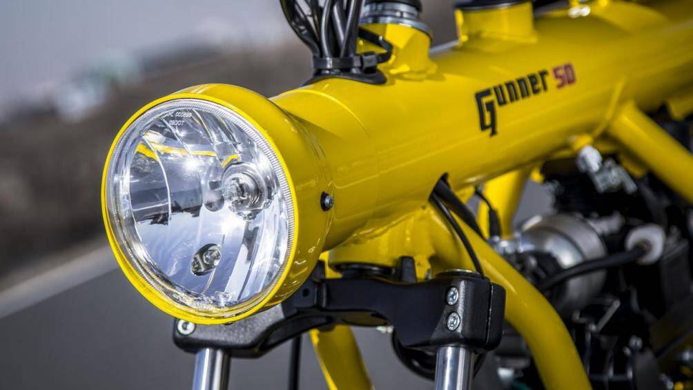 Xe sẽ được bán ra tại Nhật Bản vào đầu tháng 2 năm nay. Giá xe Phoenix Engineering Gunner bán ra 2.200 USD (khoảng 50,6 triệu đồng)