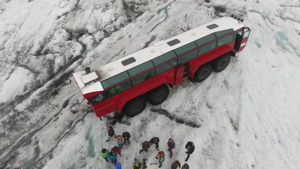 Giá xe buýt Sleipnir khoảng 70 triệu Krona Iceland (12,48 tỷ đồng). Chi phí tham quan trên Sleipnir là 10.000 kronur (1,78 triệu đồng)