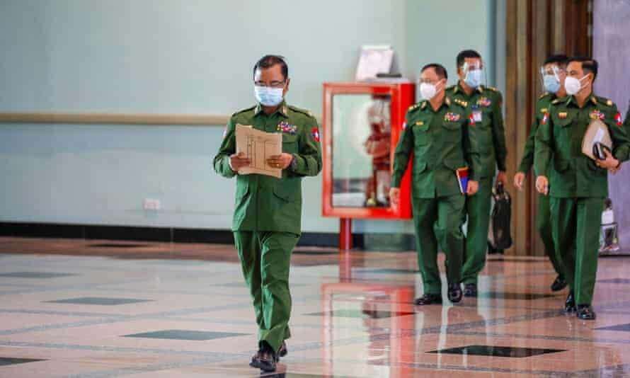 Theo một tuyên bố trên đài truyền hình Myawaddy TV thuộc sở hữu của quân đội Myanmar, trích dẫn một phần của hiến pháp do quân đội soạn thảo, tuyên bố rằng, hiến pháp cho phép quân đội nắm quyền kiểm soát trong trường hợp khẩn cấp quốc gia.