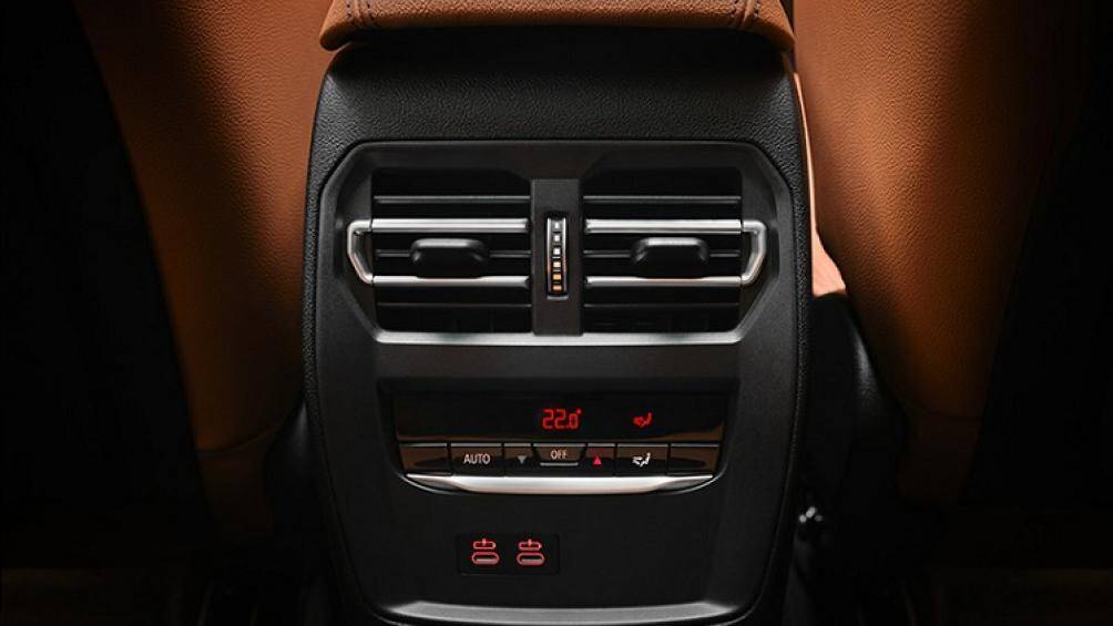 Tương tự cũng không có nhiều thông tin về động cơ mà BMW 3-Series Gran Limousine 2021 sẽ sử dụng tại thị trường Thái Lan