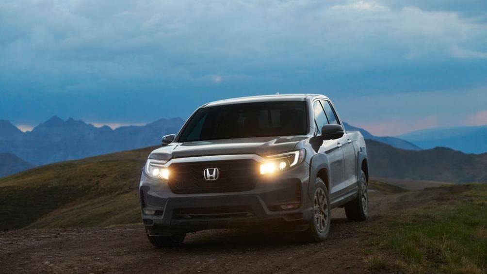 Giá khởi điểm của Honda Ridgeline 2021 tại thị trường Mỹ từ 36.490 USD (834 triệu đồng), bản cao cấp nhất giá là 43.920 USD (1 tỷ đồng)