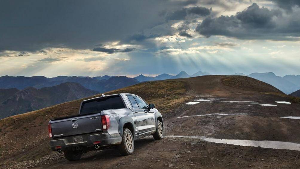 Honda Ridgeline 2021 tiếp tục dùng động cơ V6 3.5L sản sinh công suất 280 mã lực, kết hợp với hộp số tự động 9 cấp