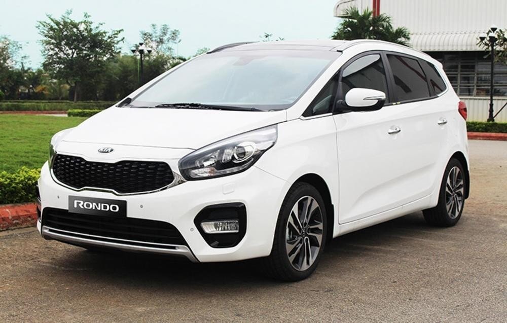 9, Kia Rondo bán 44 xe tháng 1/2021, giảm 33 xe so với tháng 12/2020.