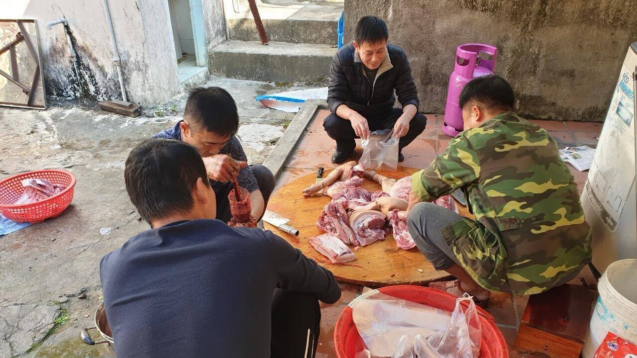 Thực phẩm Tết được Đồn Biên phòng Thanh Lân chuẩn bị đầy đủ.