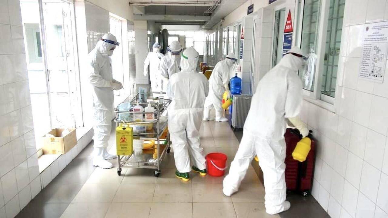 "Vui Xuân mới không quên nhiệm vụ", Bệnh viện số 2 đã triển khai tốt các biện pháp điều trị và phòng dịch bệnh ngay trong dịp Tết.