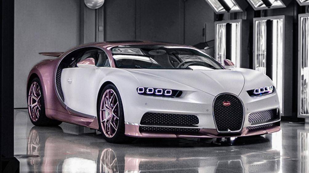 Một người chồng tỷ phú ở Anh đã quyết định lấy tên vợ mình là Alice đặt cho chiếc Bugatti Chiron Sport màu trắng hồng nhân ngày lễ tình nhân vừa qua