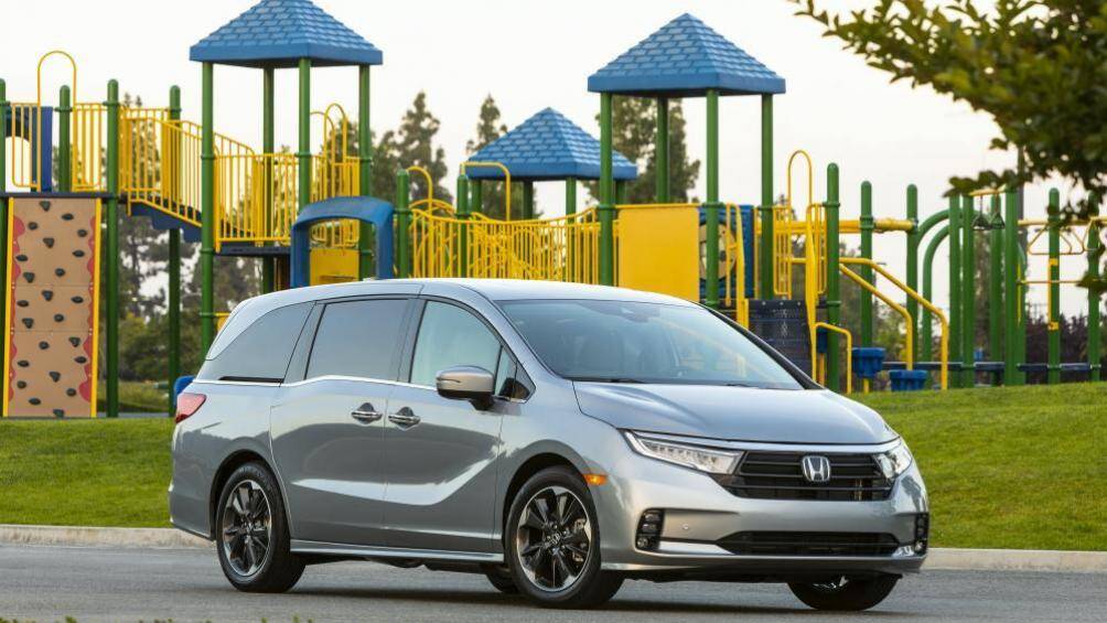 Minivan tốt nhất: Honda Odyssey 2021