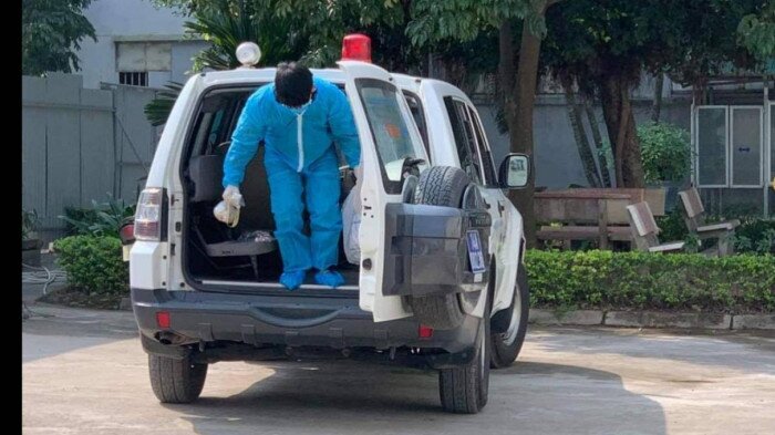 Các cơ sở được triển khai dịch vụ xét nghiệm Covid-19 ở Quảng Ninh đã tổ chức, bố trí nhân lực và các điều kiện cần thiết để đảm bảo việc lấy mẫu, xét nghiệm và trả kết quả nhanh nhất, thuận lợi, chính xác, đáp ứng nhu cầu xét nghiệm SARS-CoV-2 của các tổ chức, cá nhân trên địa bàn tỉnh.