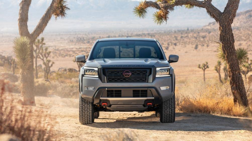 Mẫu xe này được trang bị công nghệ Safety Shield 360 và một số trang bị an toàn khác như phát hiện người đi bộ, phanh tự động...