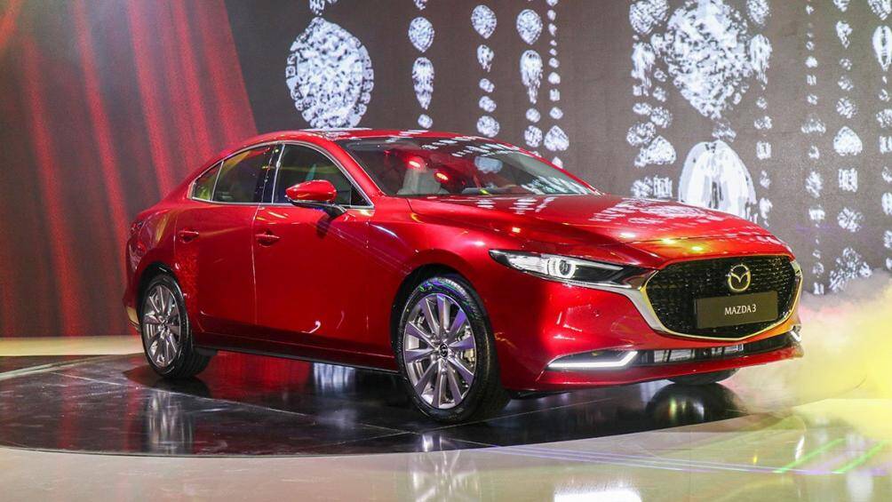 1. Mazda3 2020 (điểm tổng thể: 8,5/10, giá khởi điểm: 21.500 USD)