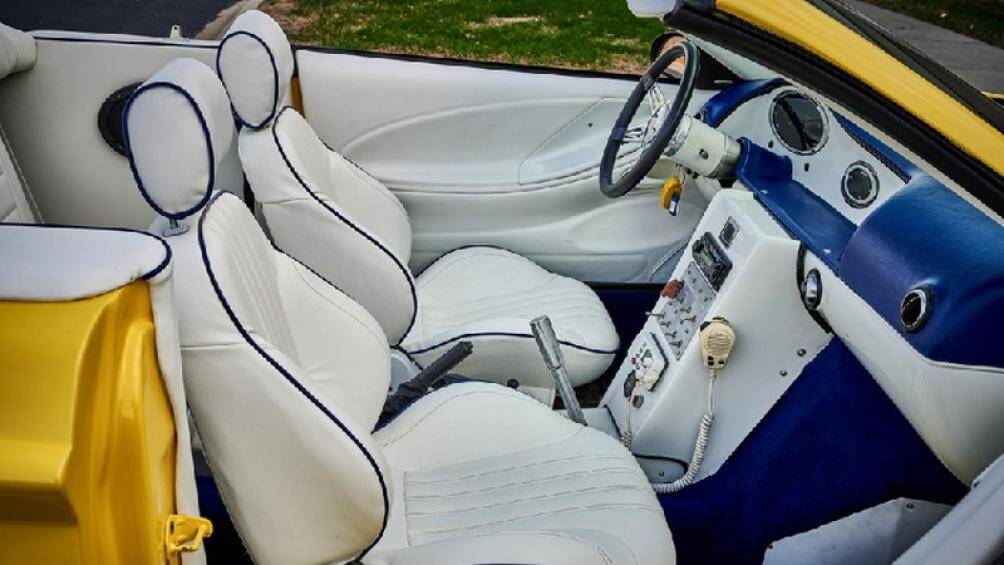 Chiếc xe này được chế tạo quanh một động cơ Chevrolet LS3 sản sinh 450 mã lực và một hộp số sàn 5 cấp