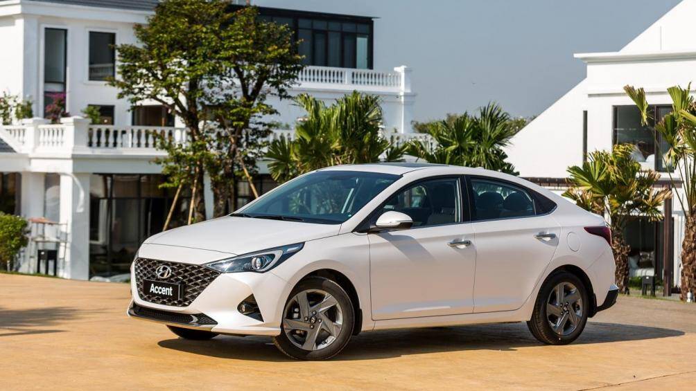 4. Hyundai Accent (giá khởi điểm: 16.390 USD)