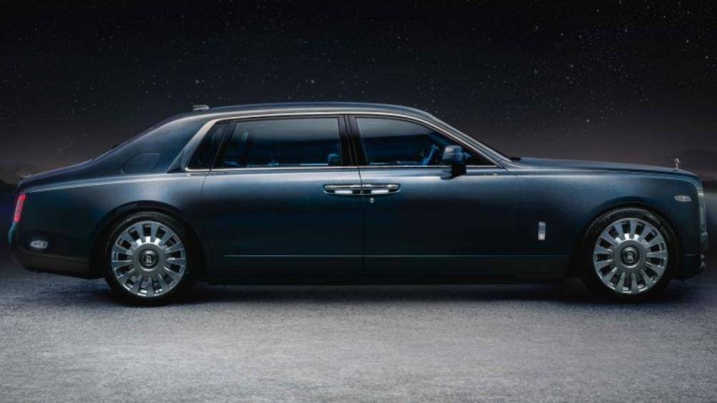 Chiếc xế sang Rolls-Royce Phantom Tempus Collection này được lấy cảm hứng thiết kế từ thời gian, không gian vũ trụ và nhà bác học Albert Einstein