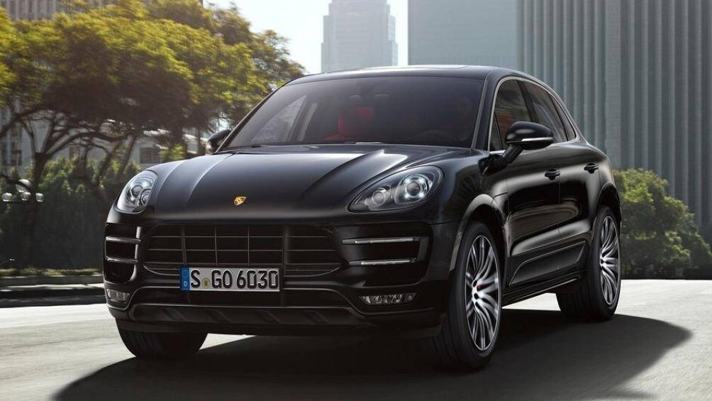 7. Porsche (Điểm đánh giá: 74 điểm)