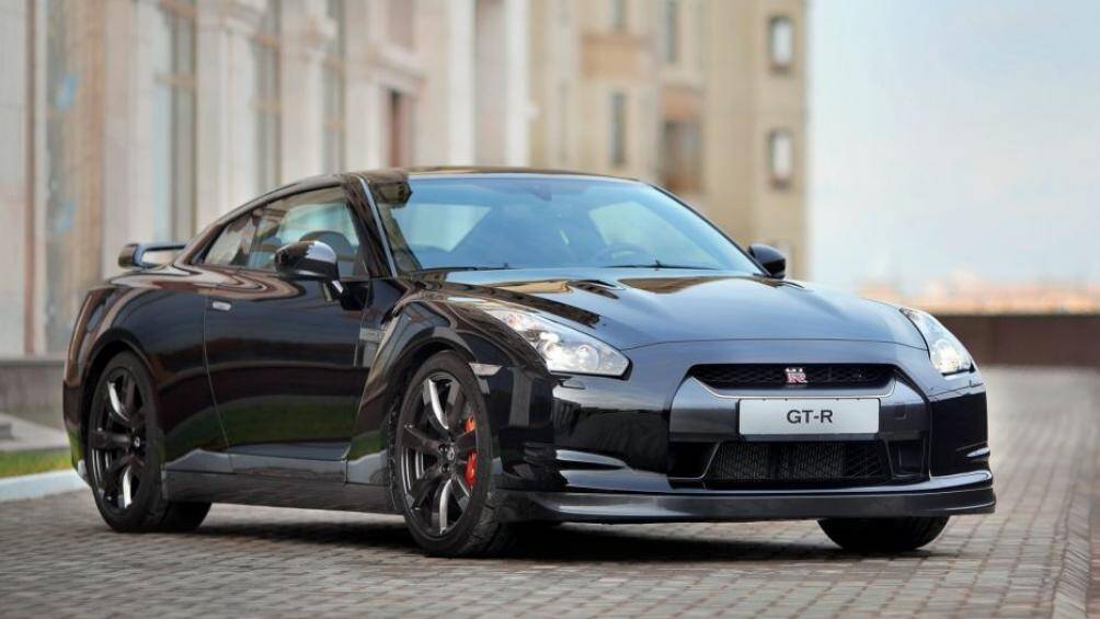 7. Nissan GTR 2008: GTR khi mới ra mắt vào năm 2009 được bán với giá 70.000 USD, giờ đây nó có thể được mua với giá 40.000 USD
