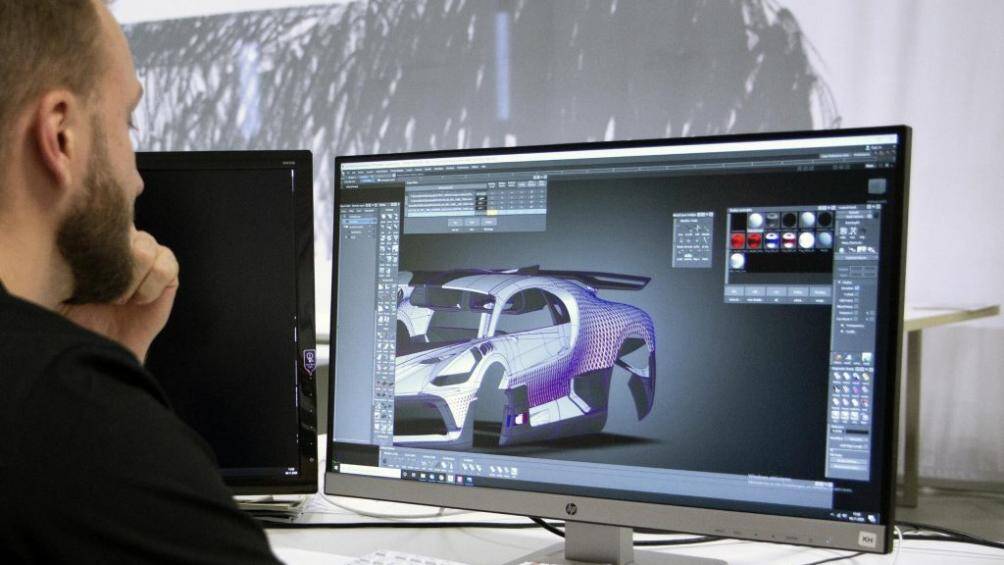 Sau đó, các nhân viên đã kiểm tra từng họa tiết trong nhiều ngày để đảm bảo rằng mọi thứ đều hoàn hảo