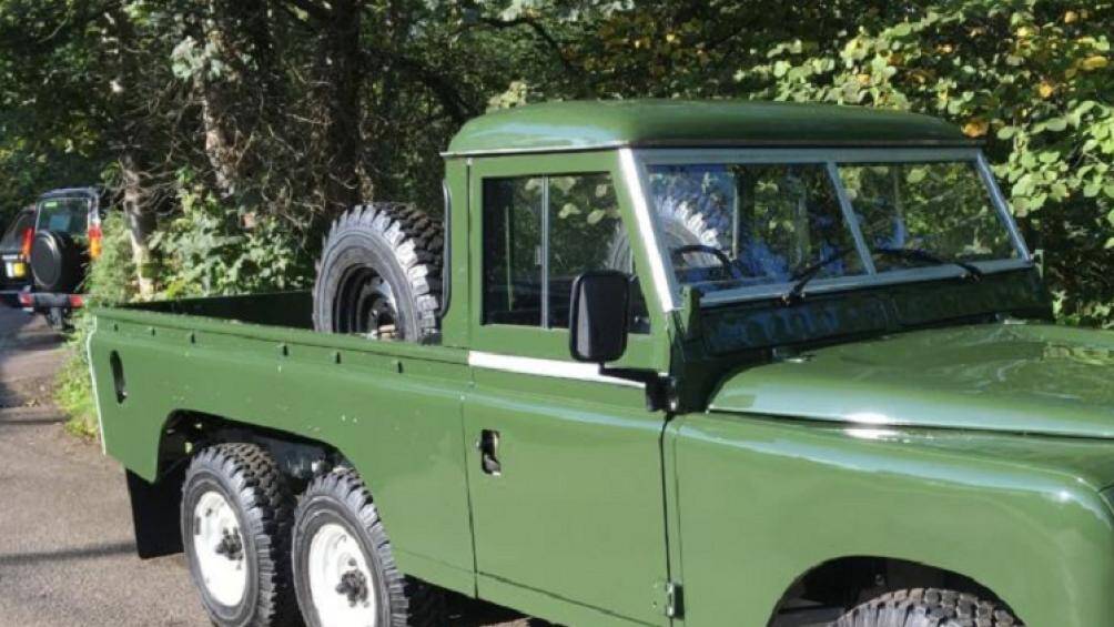 Chủ sở hữu thứ 2 đã mua lại nó tại một thời điểm không xác định trong năm 1995, sau đó bán rồi mua lại một lần nữa trong năm 2005