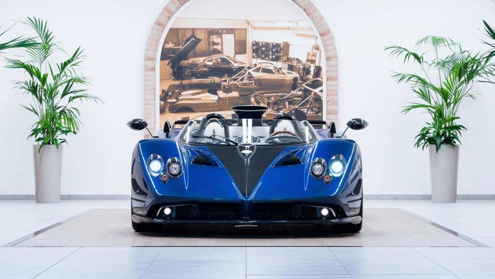 1. Pagani Zonda HP Barchetta (giá: 17,5 triệu USD)