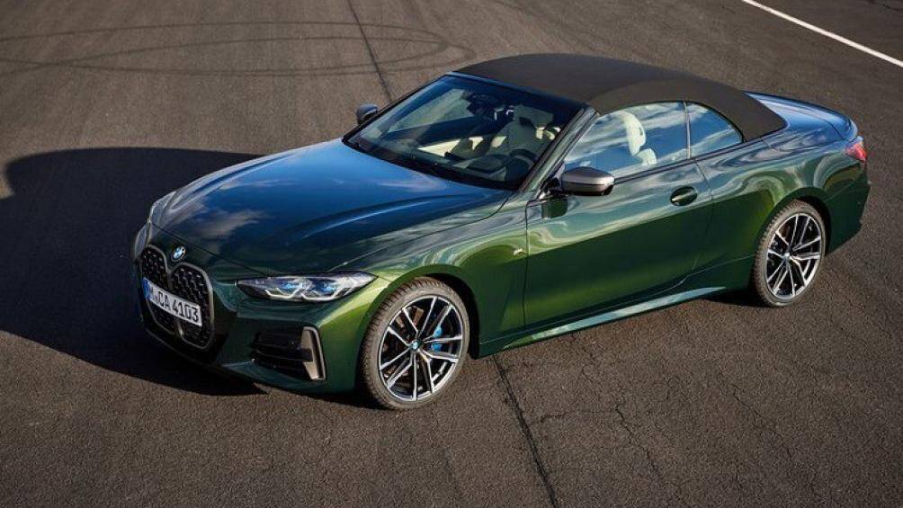 BMW 4-Series Convertible 2021 sử dụng động cơ tăng áp 2.0L 4 xi-lanh sản sinh công suất 255 mã lực và mô-men xoắn cực đại 400Nm