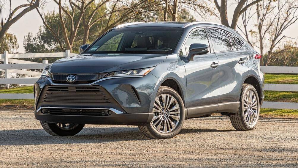 Bị khai tử từ năm 2016, mẫu SUV gia đình Toyota Venza 2021 mới đây đã quay trở lại với kiểu dáng cuốn hút hơn