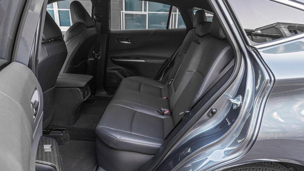 Khối động cơ này cho tổng công suất lên tới 219 mã lực. Mức tiêu thụ nhiên liệu trung bình của Venza ở mức 6.1L/100km