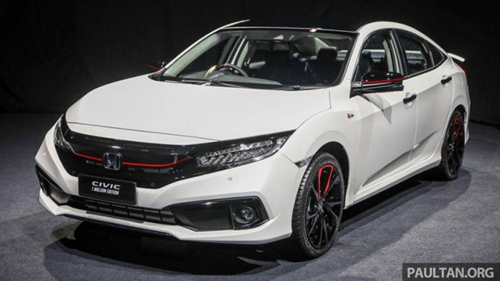 Chiếc Honda Civic 1 Million Edition vừa trình làng tại thị trường Malaysia sở hữu nhiều chi tiết độc đáo và vô cùng lạ mắt.