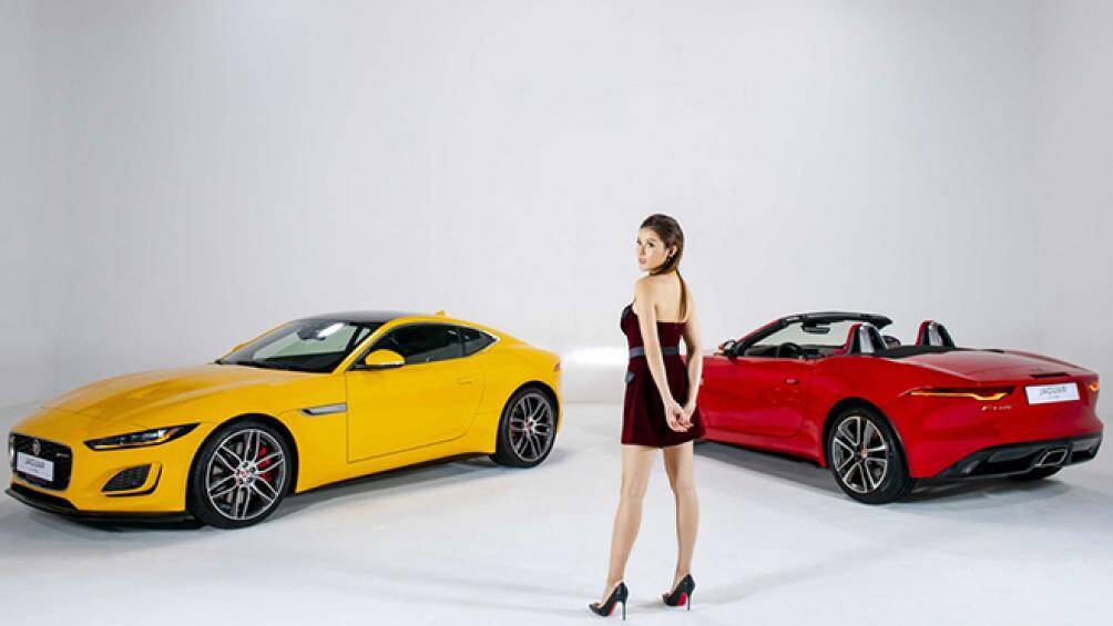 Bộ đôi Jaguar F-Type Coupe và Convertible 2021 vừa ra mắt thị trường Việt Nam với giá khởi điểm từ 5,65 tỷ đồng đến 15,3 tỷ đồng