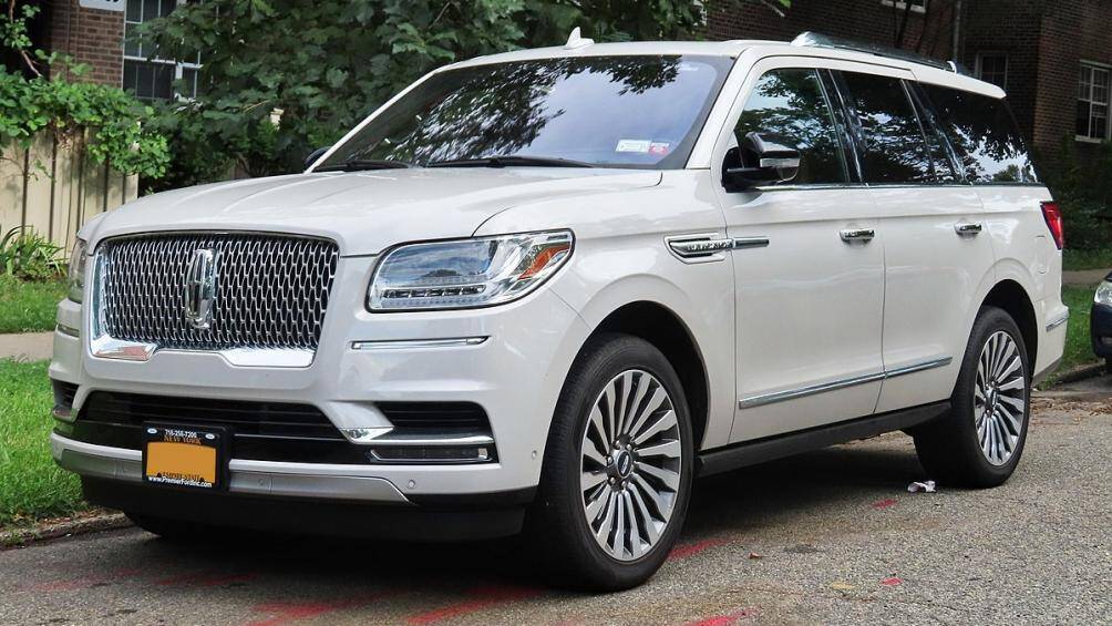15. Lincoln Navigator