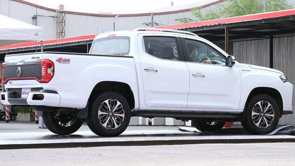 MG Extender còn có ứng dụng MG Link dành cho điện thoại thông minh để điều khiển các chức năng khác nhau từ xa, cũng như phát nhạc trực tuyến