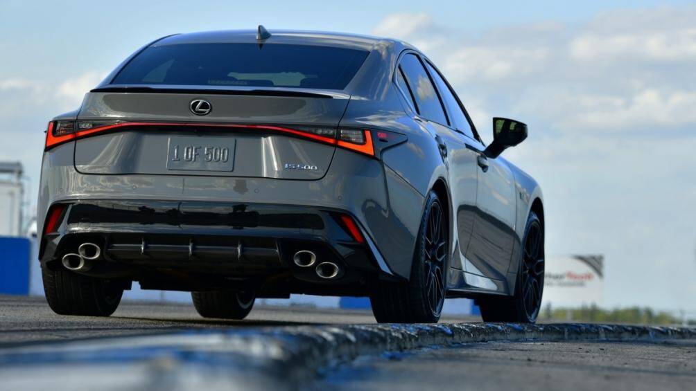 Sẽ chỉ có 500 chiếc dự kiến sẽ đến tay những đại lý Mỹ vào mùa thu này. Mức giá sẽ được thông báo gần ngày ra mắt