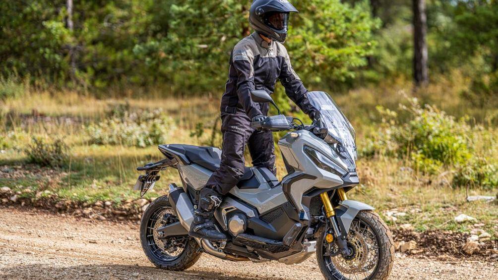 Mẫu xe này được giới chuyên môn gọi là SUV Bike (Dòng xe thể thao đa dụng hai bánh)