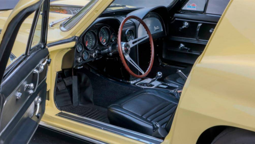 Hộp số tay bốn cấp M22 Rock Crusher dẫn động bánh sau và bộ tản nhiệt nhôm dòng chảy hạng nặng