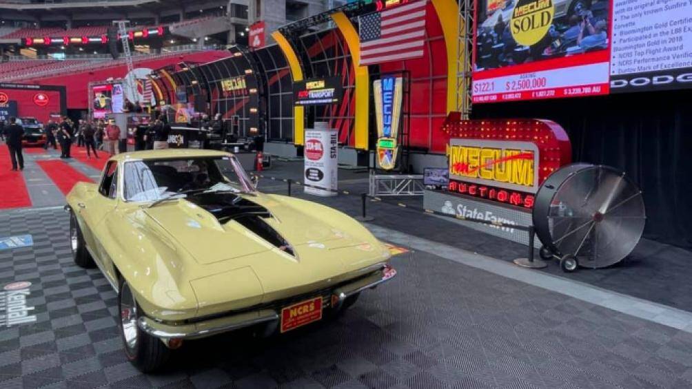 Trong 20 chiếc Corvette của mẫu xe này, chiếc Mecum là mẫu Corvette L88 duy nhất được sơn màu vàng Sunfire Yellow và đã trải qua 10 năm trùng tu