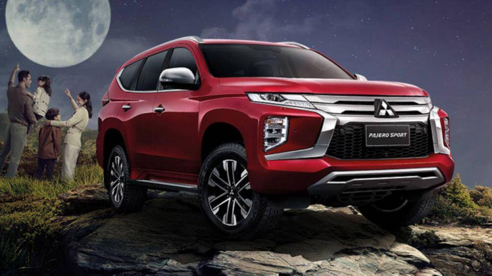 Mitsubishi Thái Lan vừa giới thiệu Pajero Sport 2021 phiên bản Passion Red Edition mới với nước sơn đỏ bắt mắt