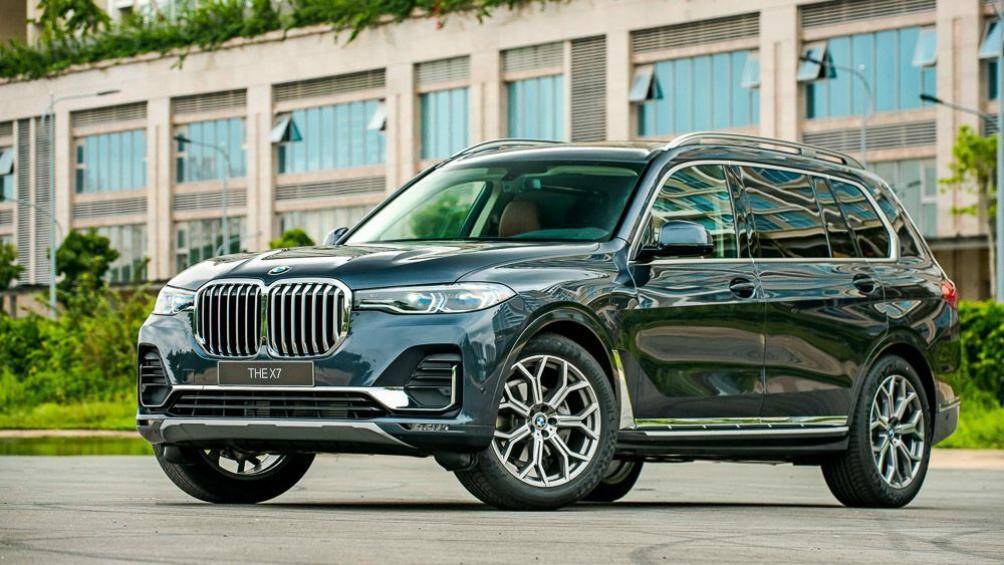 9. BMW X7