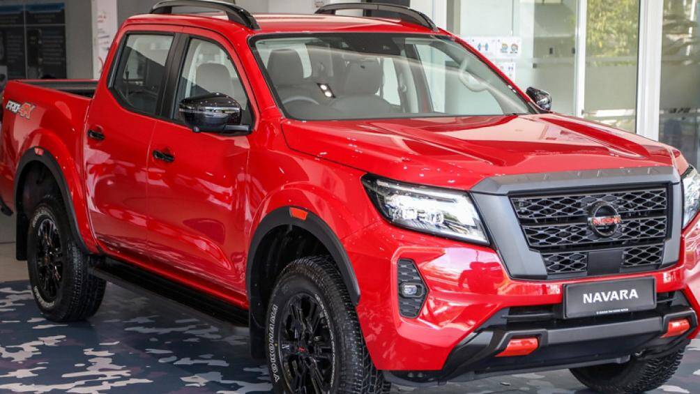 Phiên bản cao cấp nhất của Nissan Navara 2021 mới là Pro-4X với ngoại thất được sửa đổi đáng kể