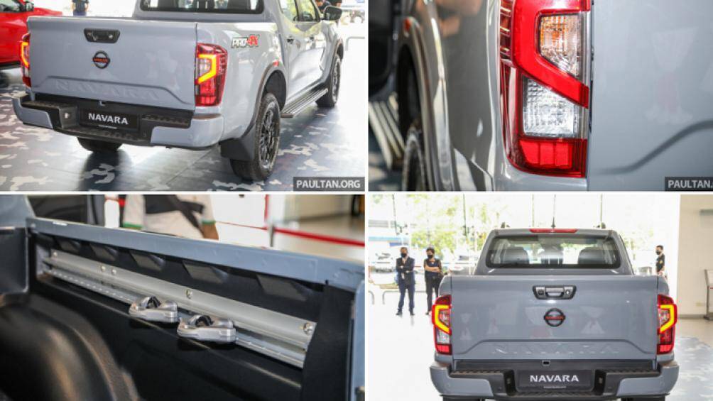 Đèn hậu dạng LED có đồ họa chữ C, đuôi xe được tân trang lại. Các chi tiết sơn đen như tay nắm cửa, ốp gương, giá nóc và bệ bước chân...