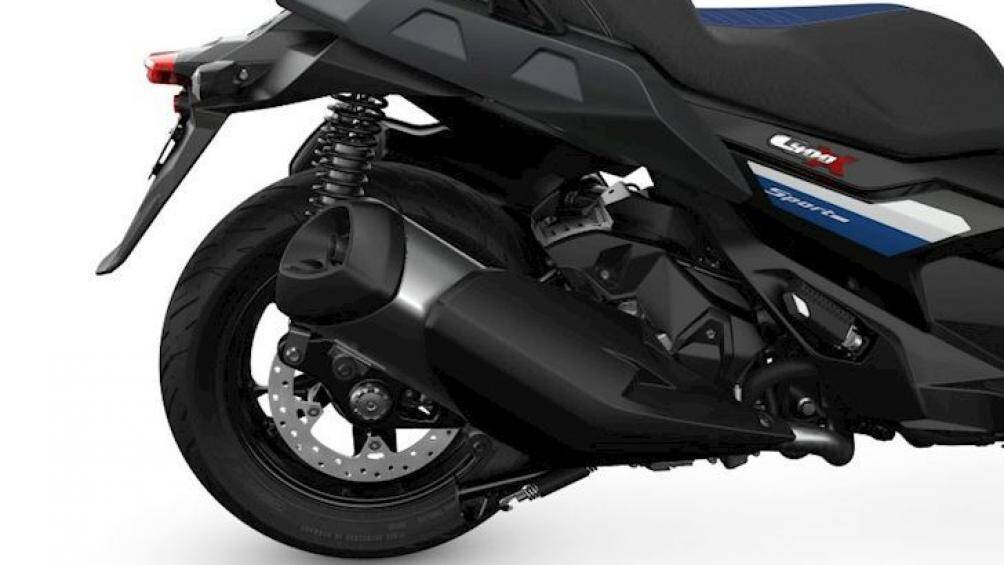 Trong khi đó, động cơ sử dụng vẫn là loại xi lanh đơn, bốn van làm mát bằng dung dịch, sản sinh công suất tối đa 34 mã lực