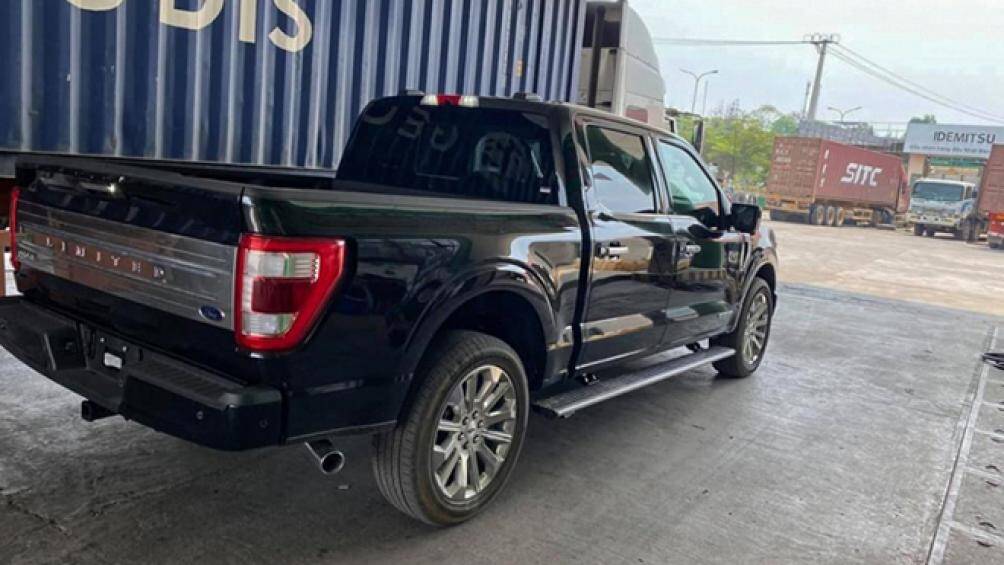 Quan trọng nhất là bộ khung thân nhôm hợp kim chuẩn quân sự trọng lượng nhẹ (Ảnh:Long Nguyễn)