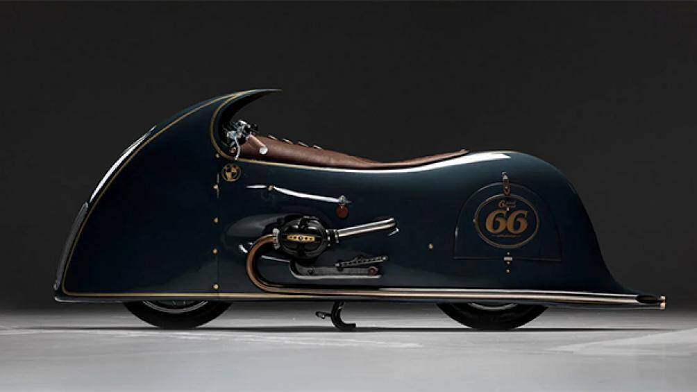 Chiếc xế cổ BMW R100 RS 1980 giờ đây gần được lột xác toàn diện, trông không khác gì những mẫu xe viễn tưởng đến từ tương lai